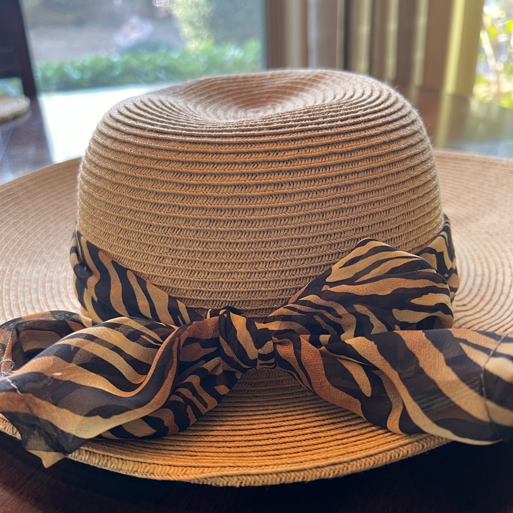 - Sun ‘n’ Sand Straw Hat with animal print accent band